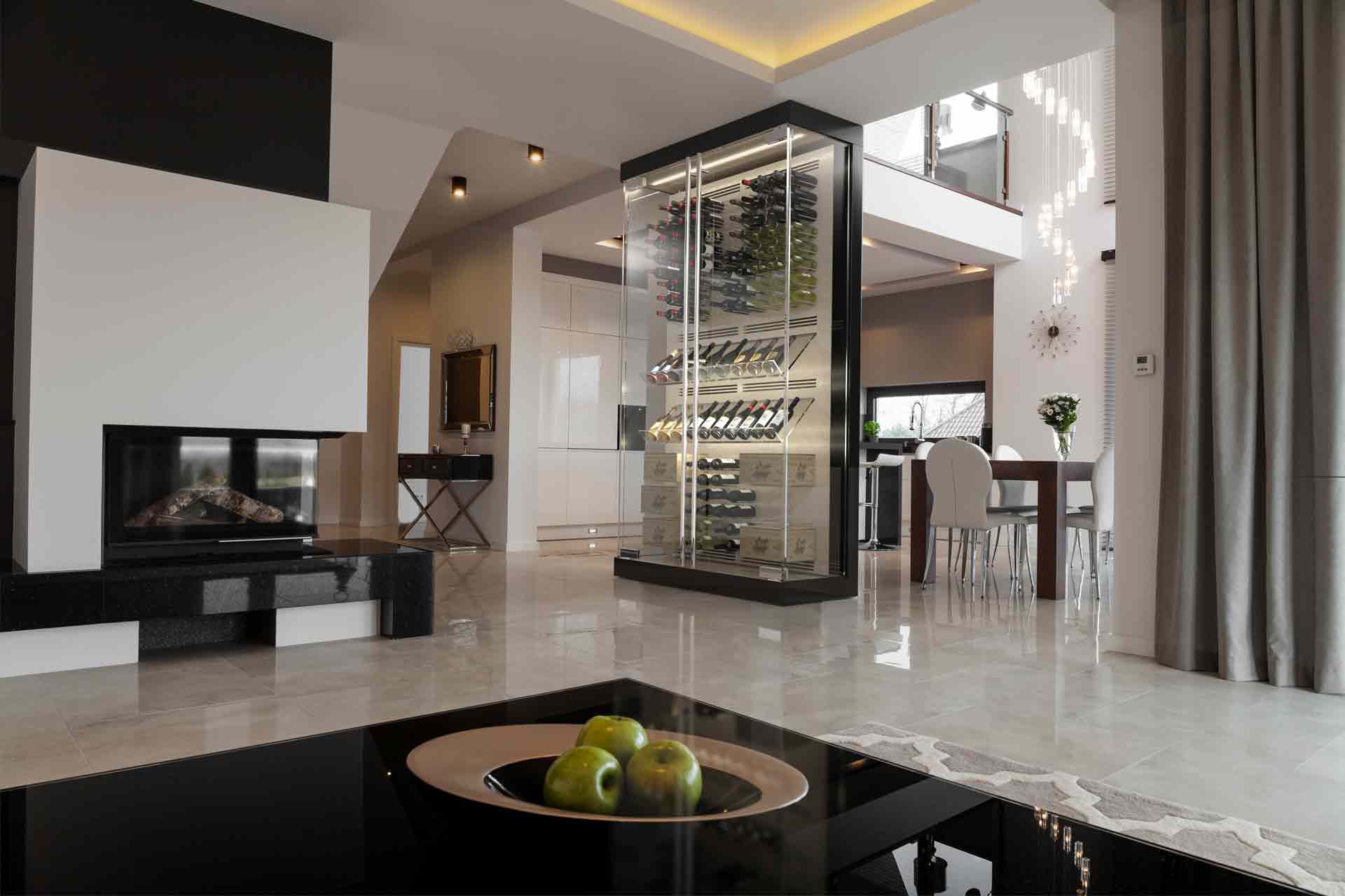 Cantinetta con bottiglie di Champagne in un hotel di lusso
